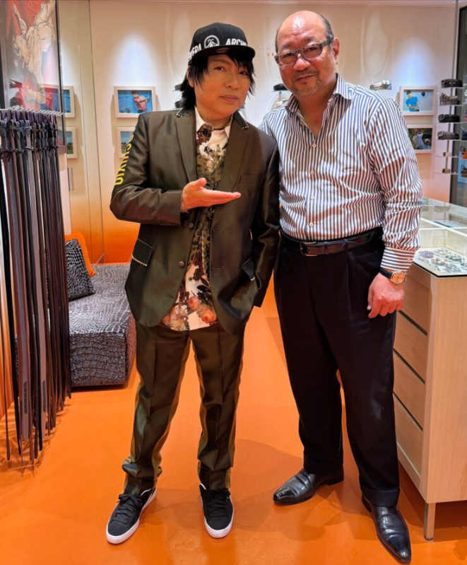 We are honoured that Shinya, drummer of LUNA SEA, has purchased [it/one/our product.