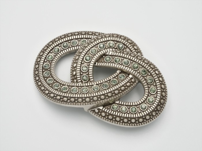 BUCKLE635