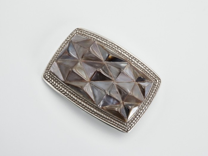 BUCKLE339