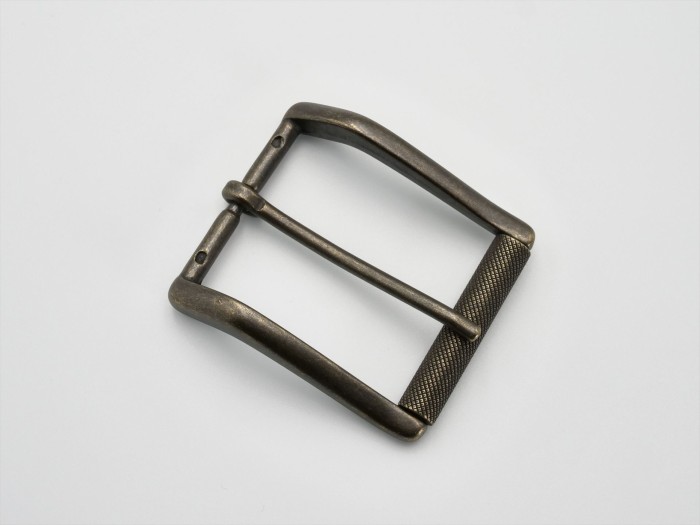 BUCKLE610
