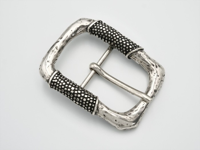 BUCKLE633
