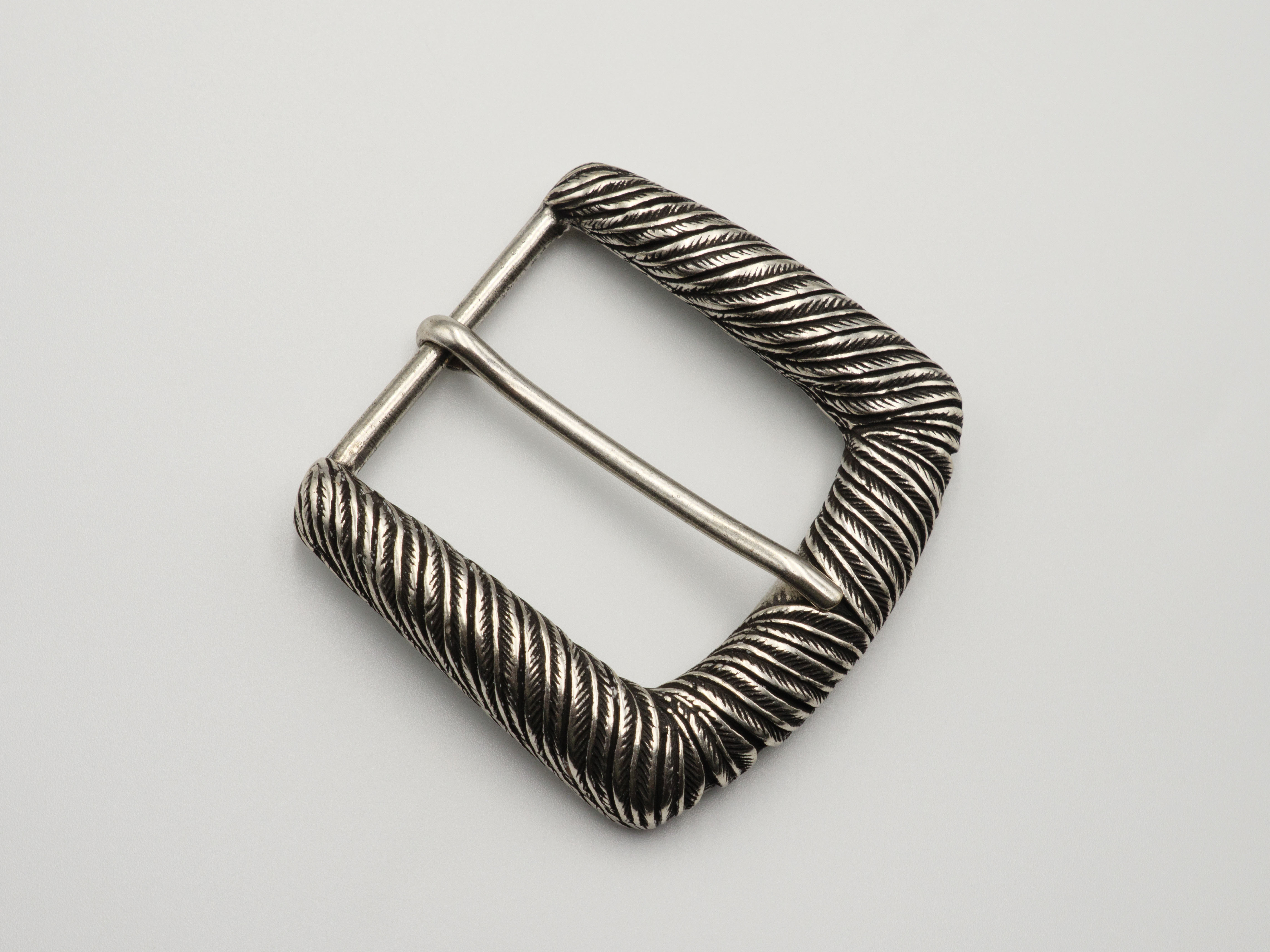 BUCKLE613