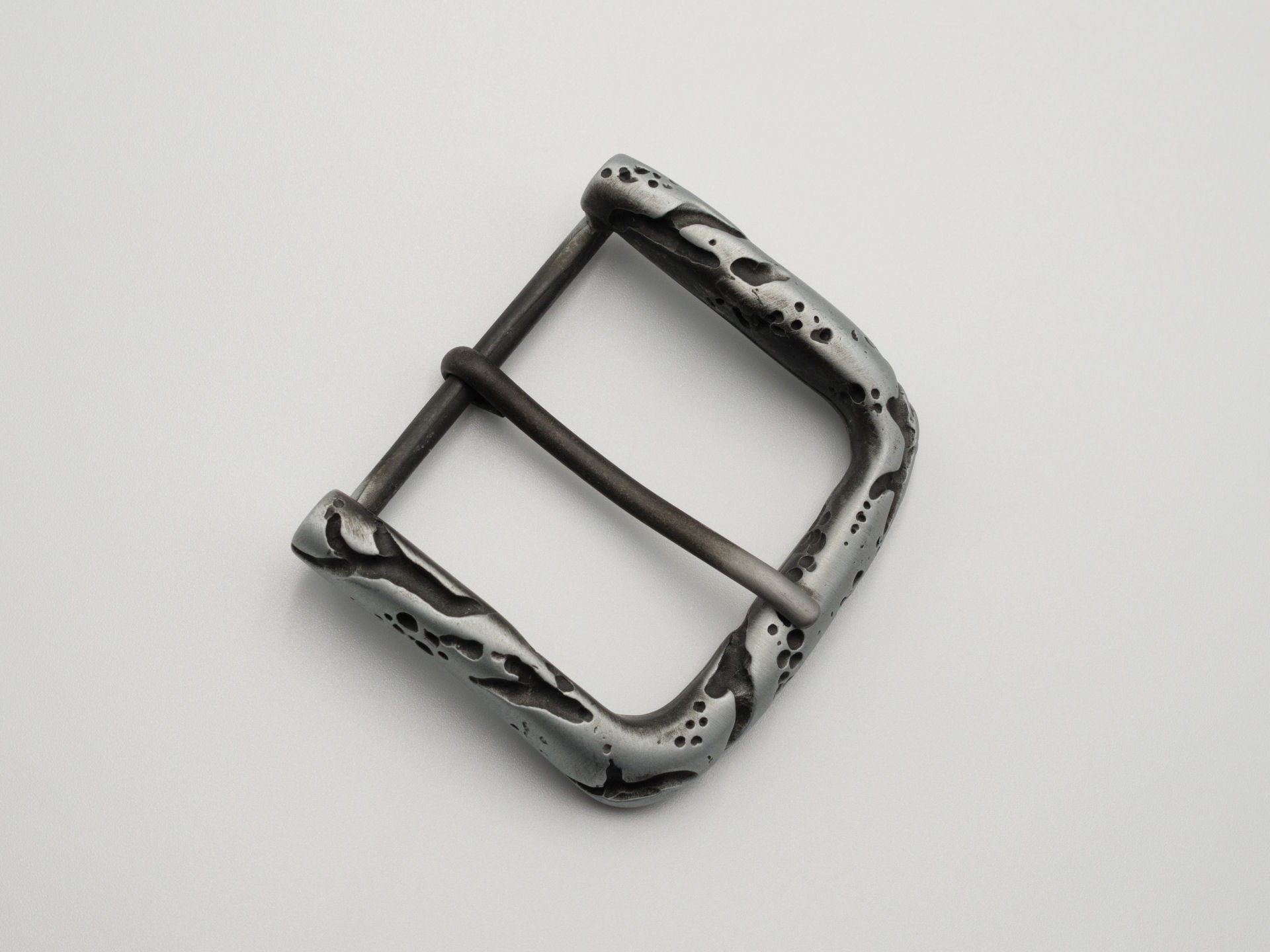 BUCKLE764