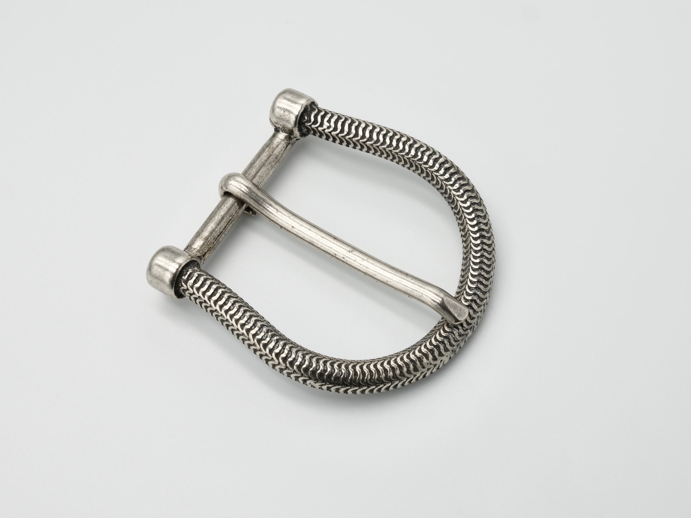 BUCKLE261