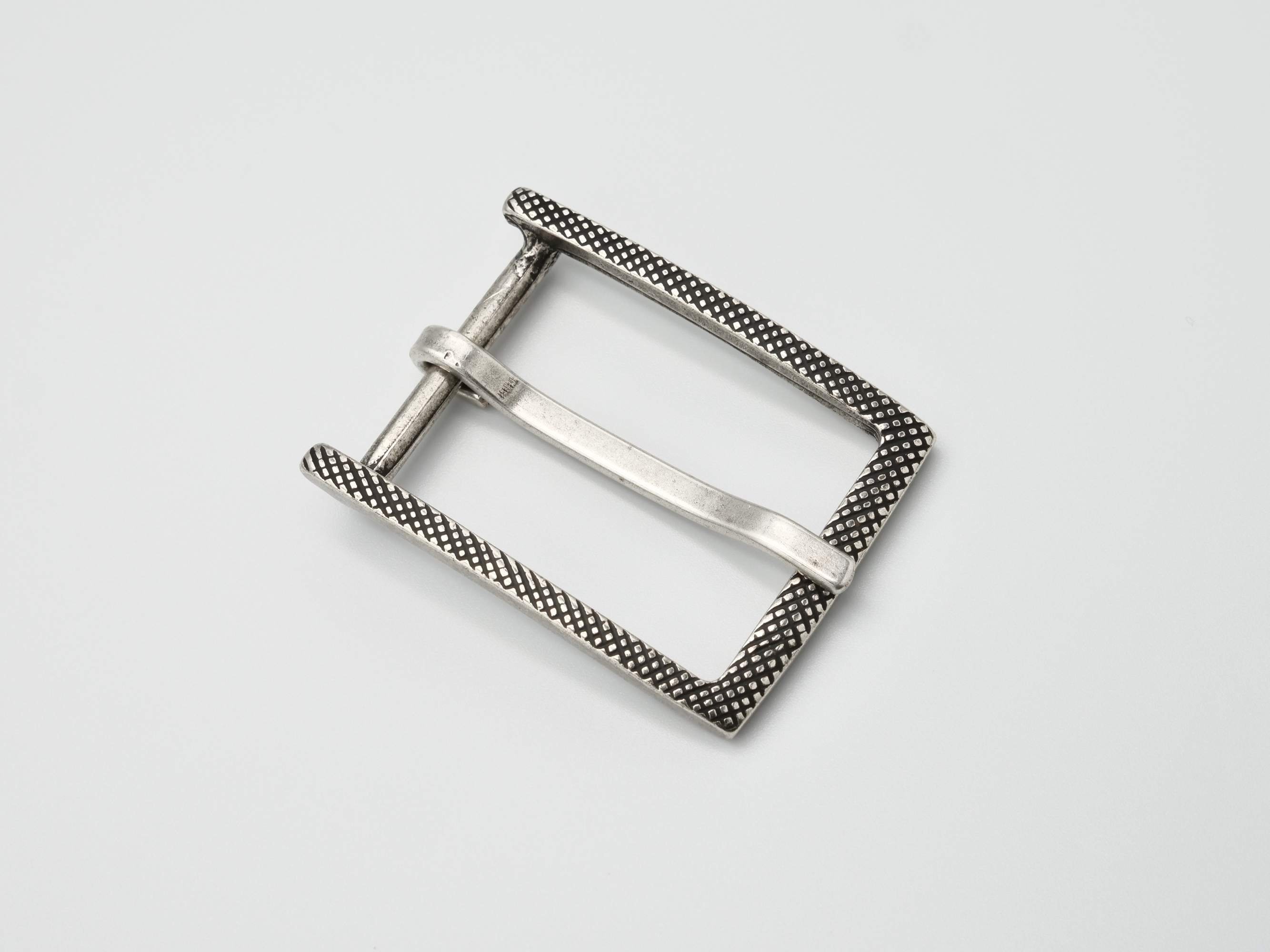 BUCKLE304