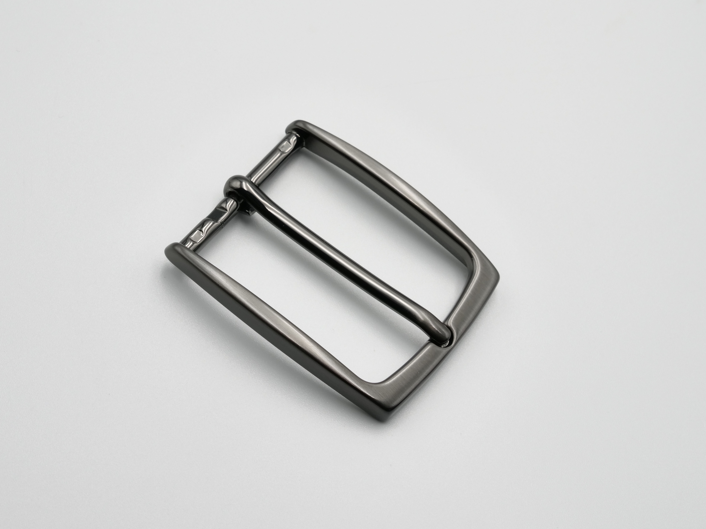 BUCKLE546