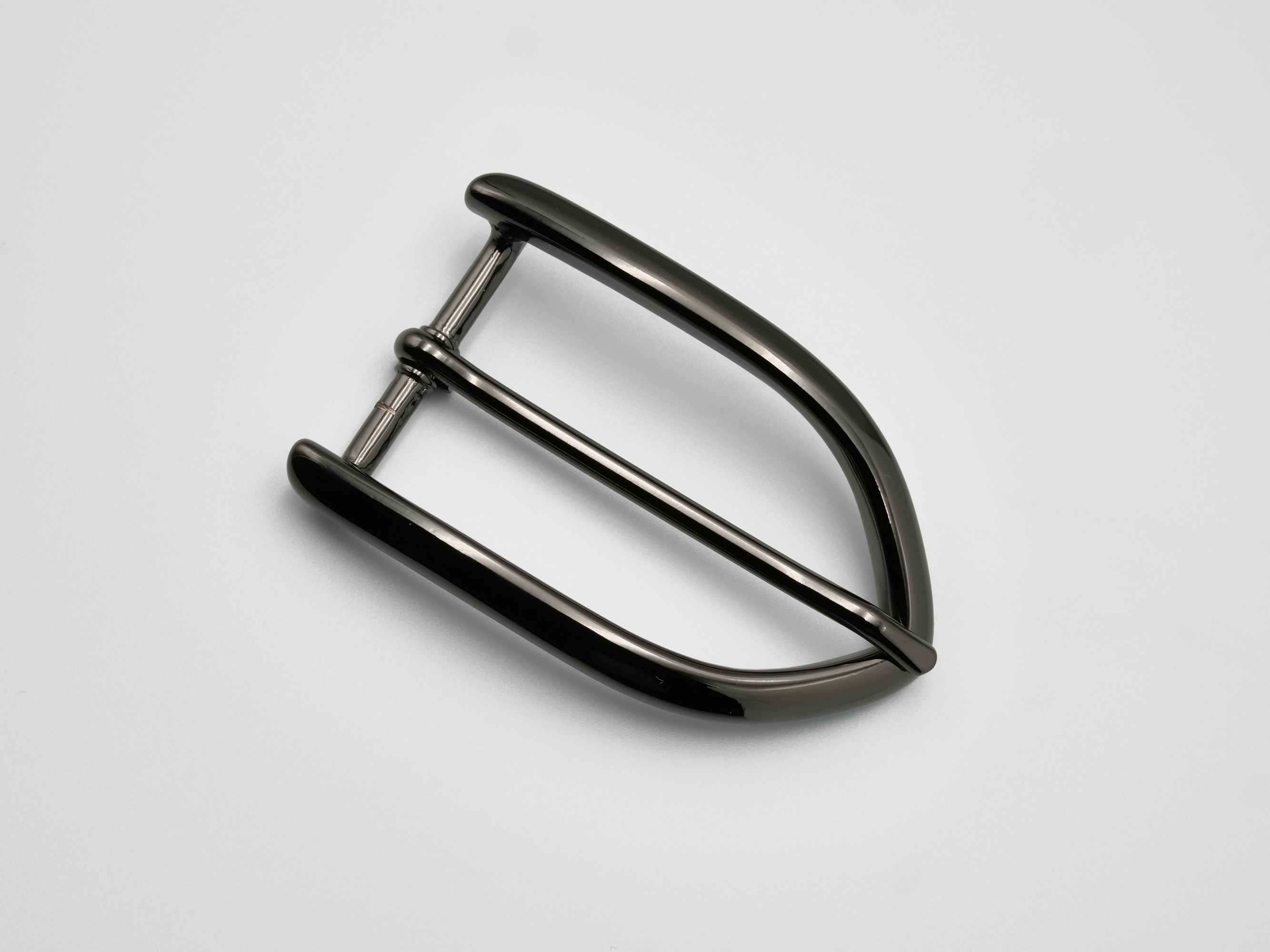 BUCKLE558