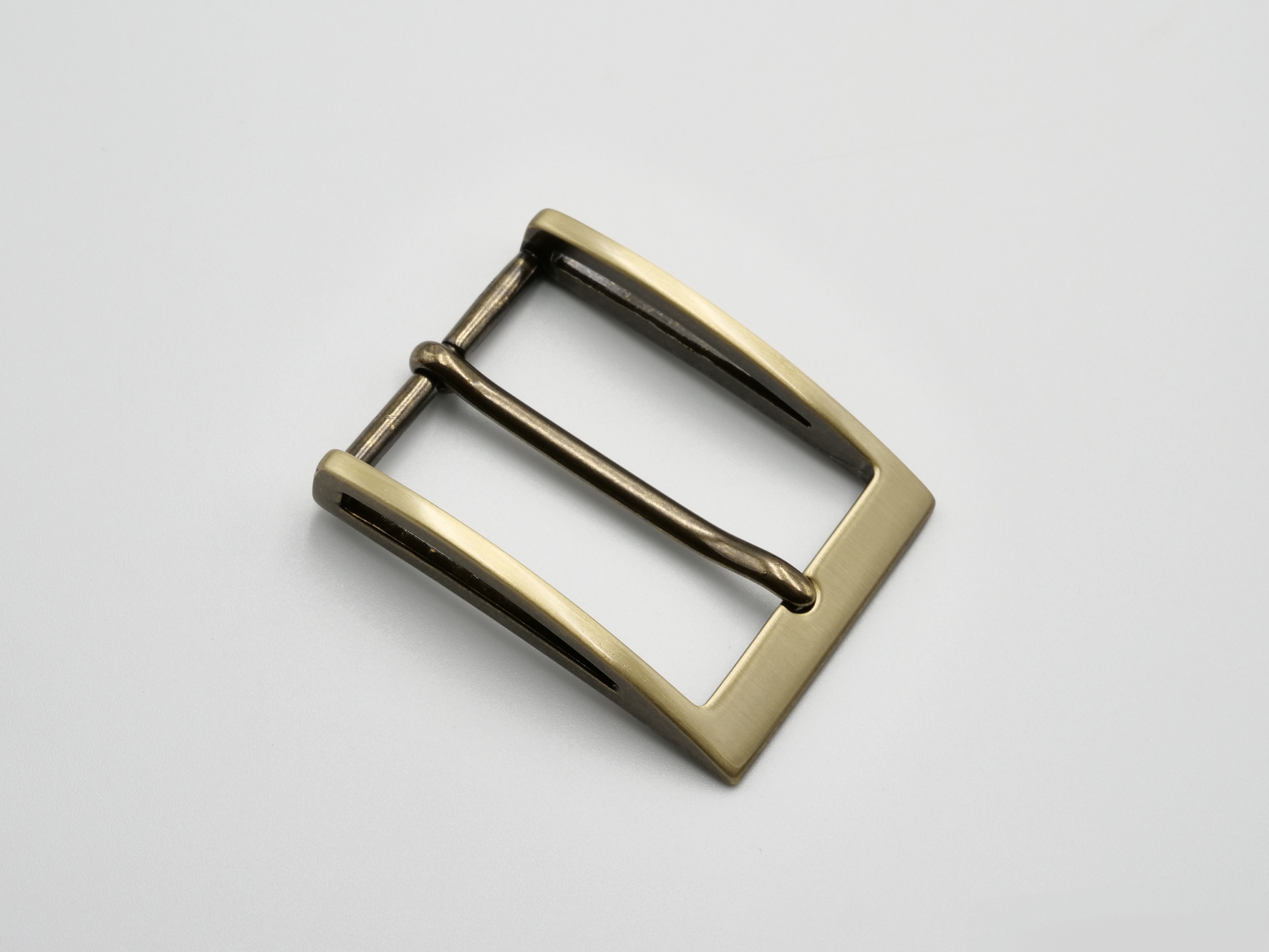 BUCKLE580