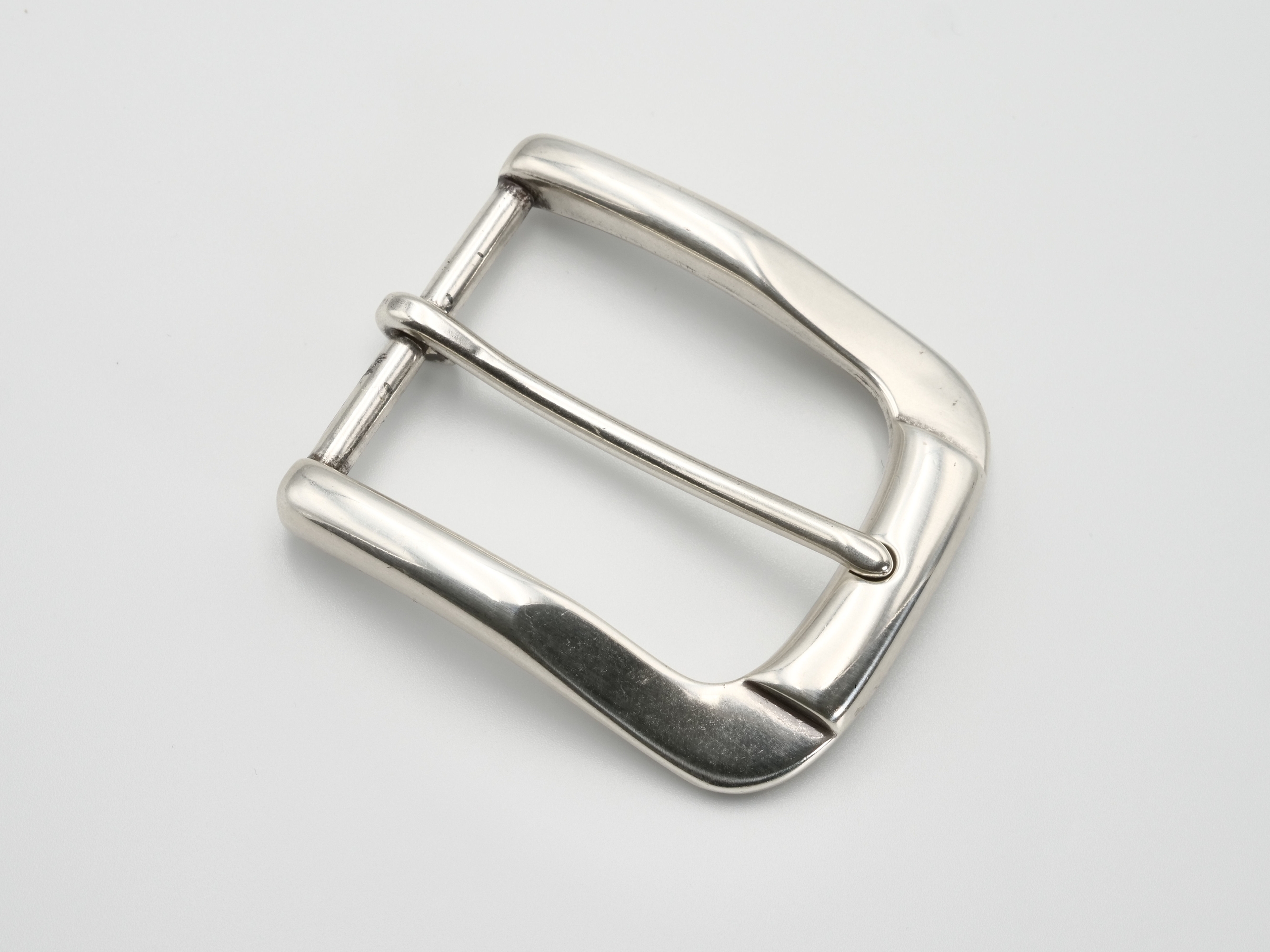 BUCKLE677