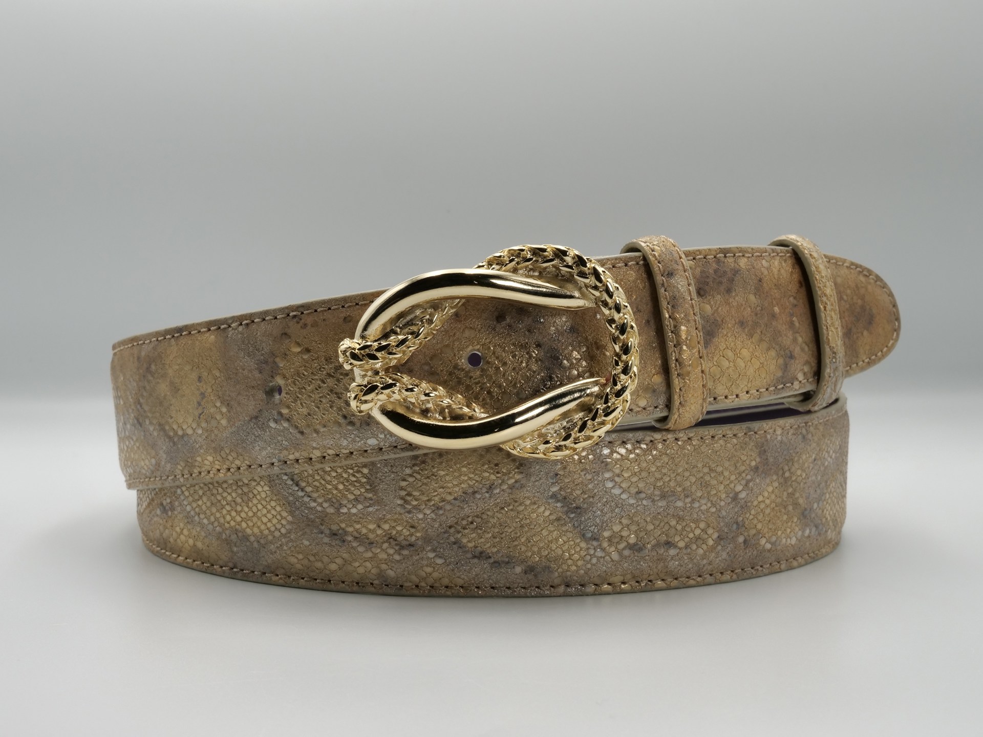 BACALL AFRICHELLA FANTASY PYTHON CHAI