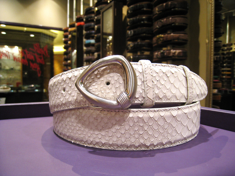 エリオットローズロンドン 新作ベルト