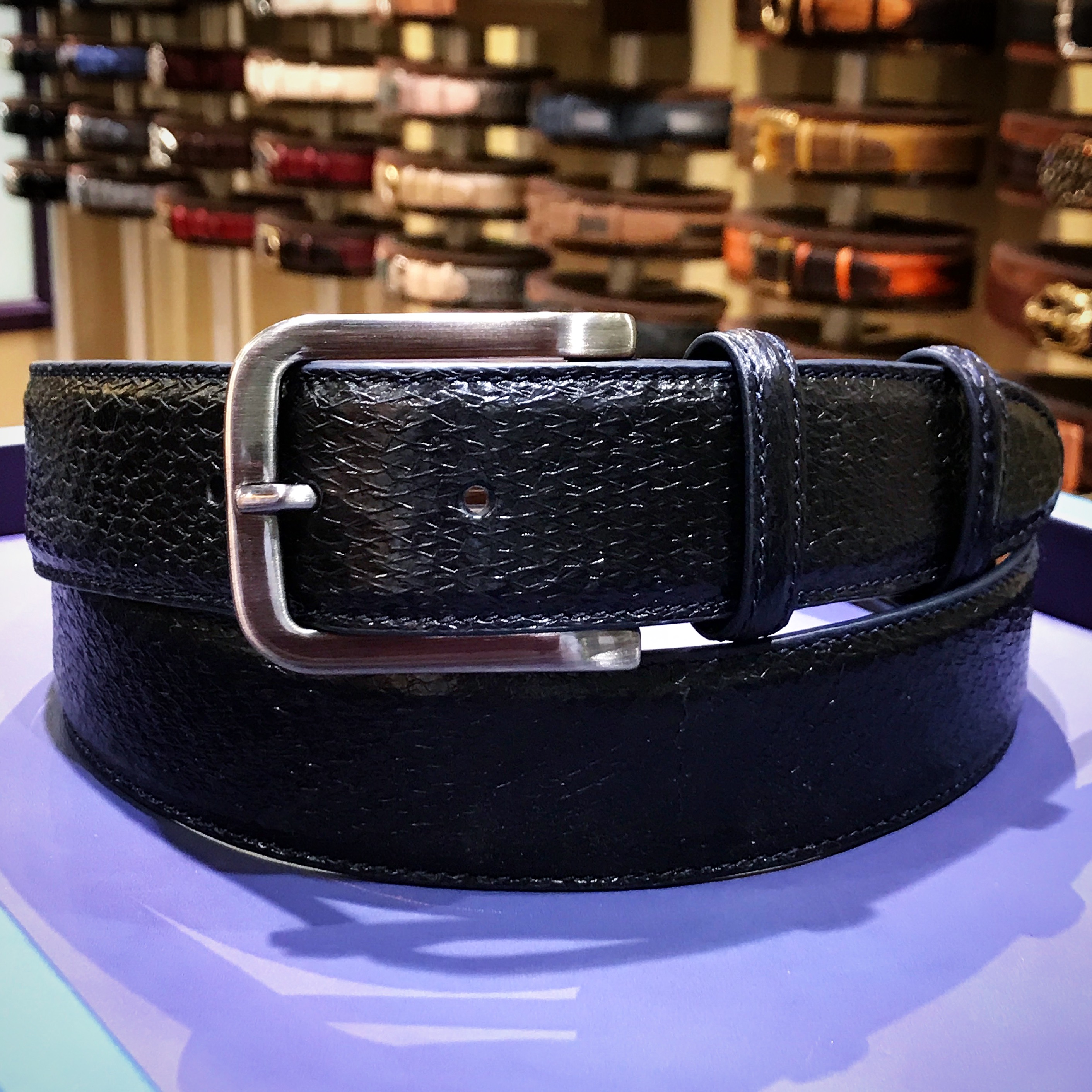 サーモンスキンベルトのニューコレクション