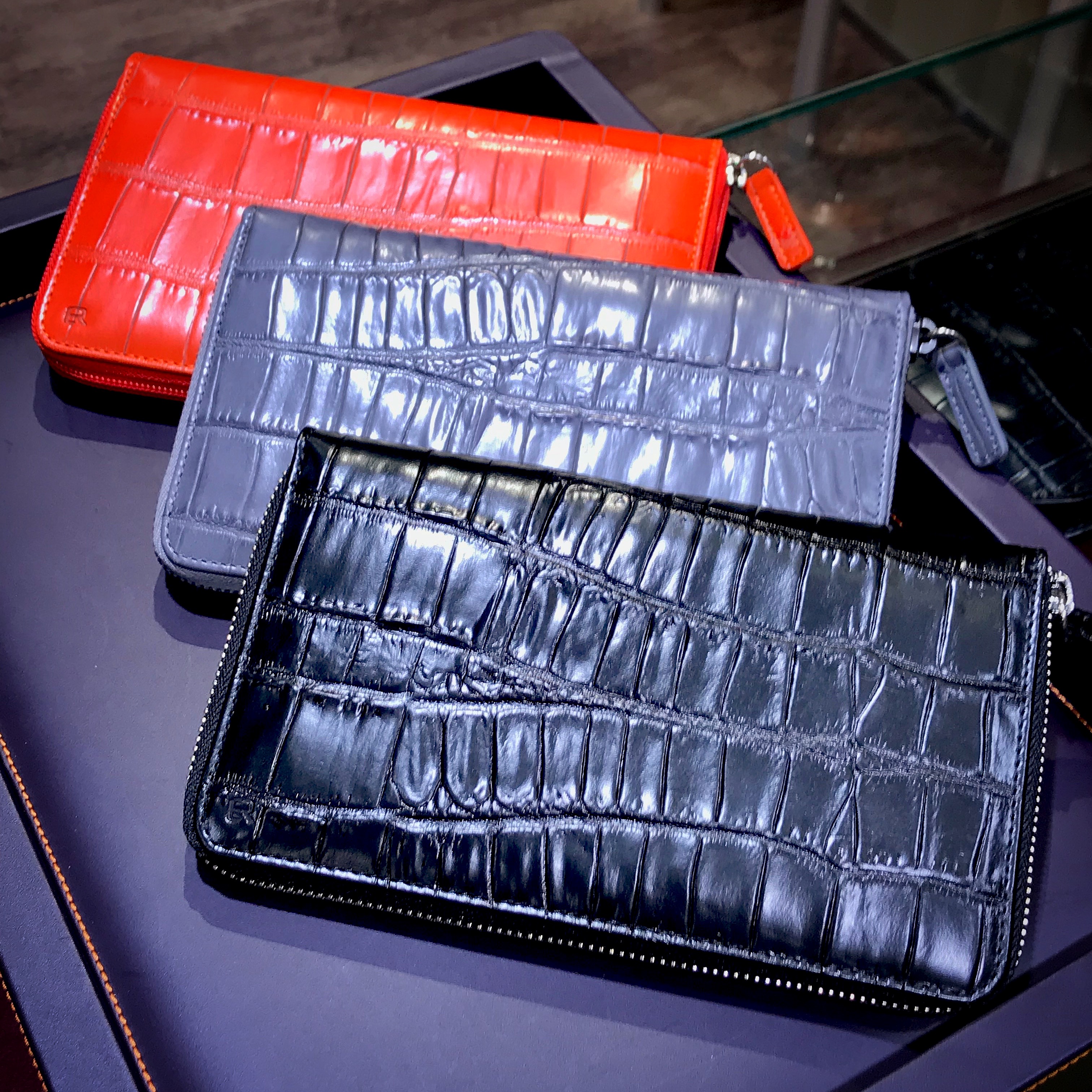 ZIP ROUND PURSE: COCCO CARIBE SKIN TYPE