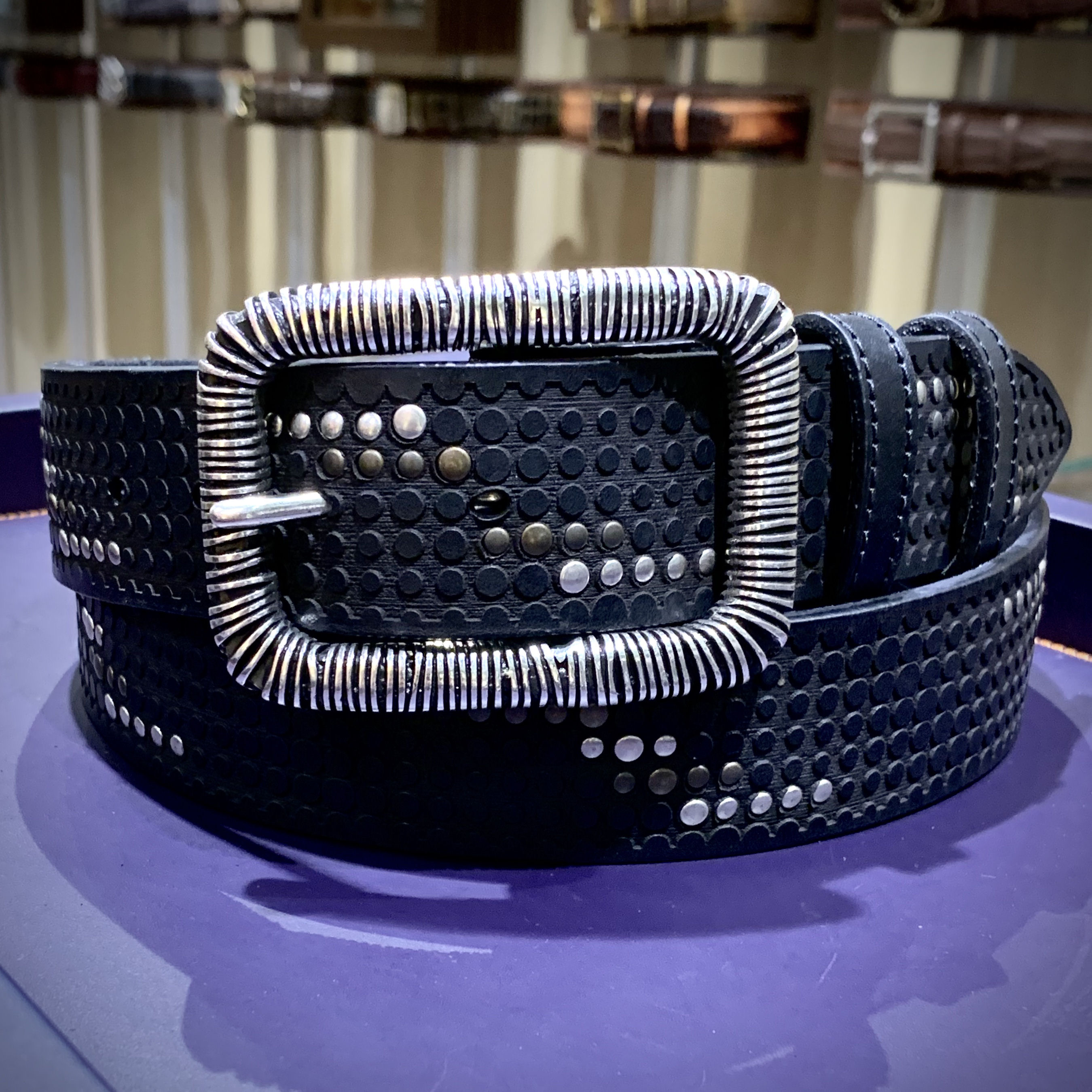 CLYDE STUDDED STRAP 40mm