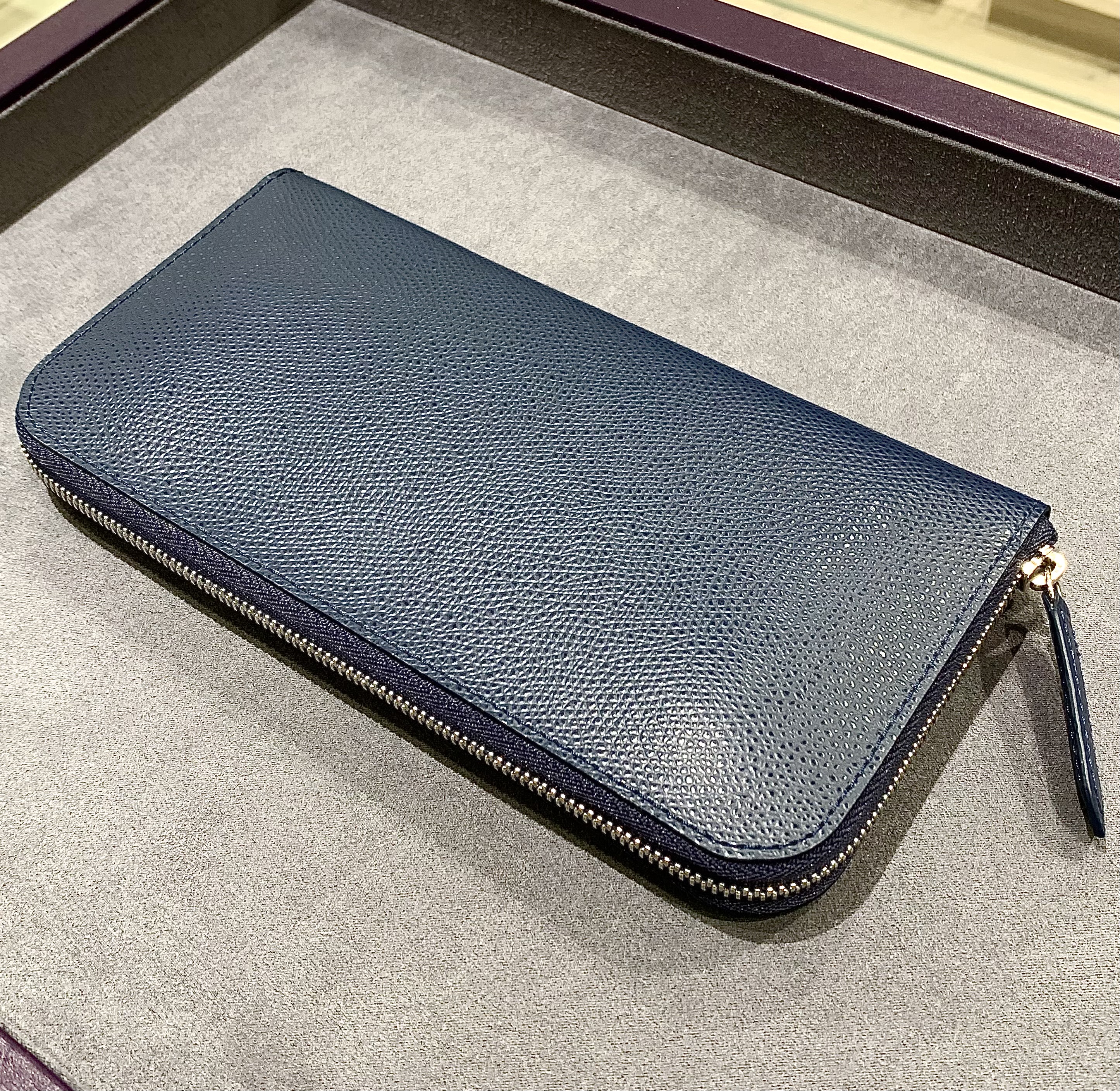 ELLIOT RHODES LONDON ACCESSORY COLLECTION “DAUPHIN LEATHER”