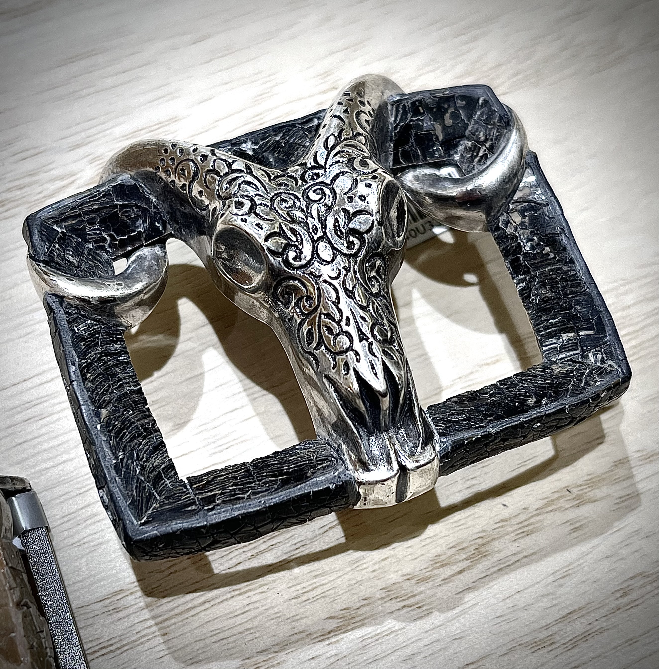 ELLIOT RHODES LONDON SELL BUCKLE