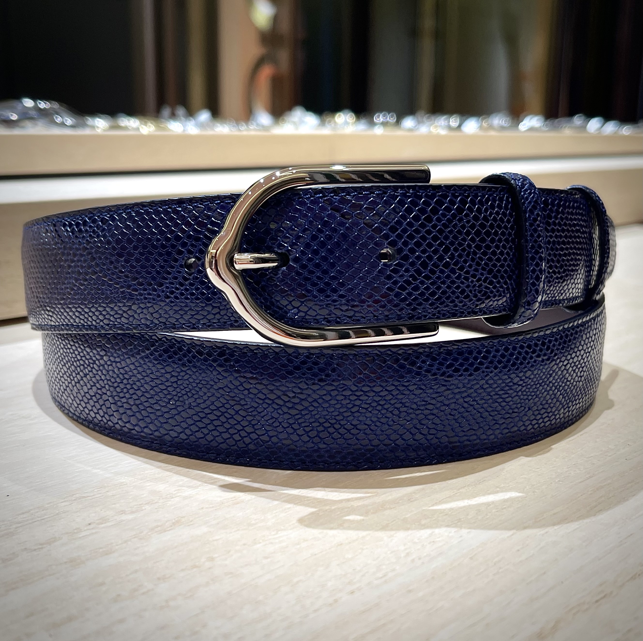 CROTAL MOONLIGHT至高のブルーストラップ