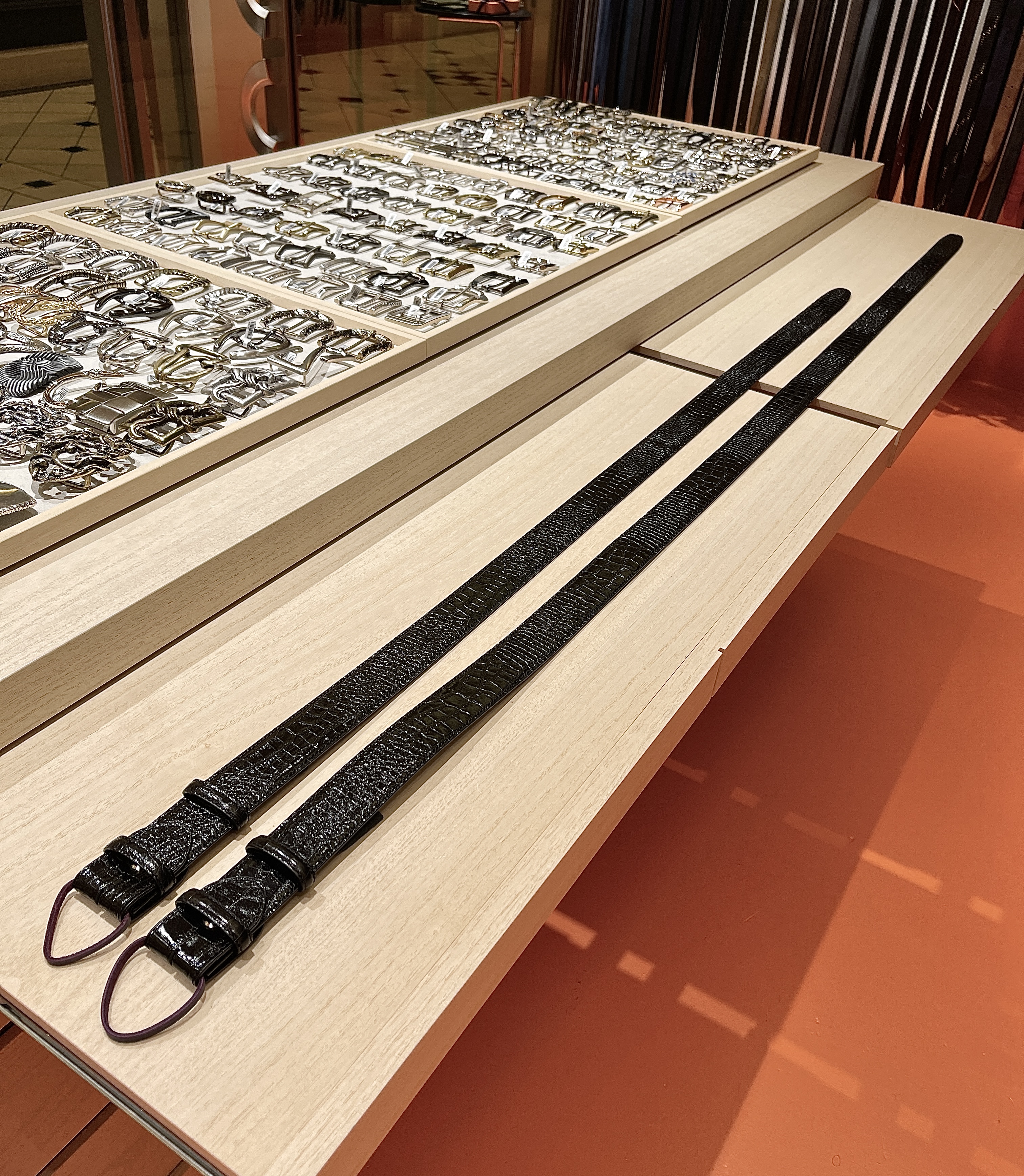 ELLIOT RHODES LONDONパーソナルオーダー