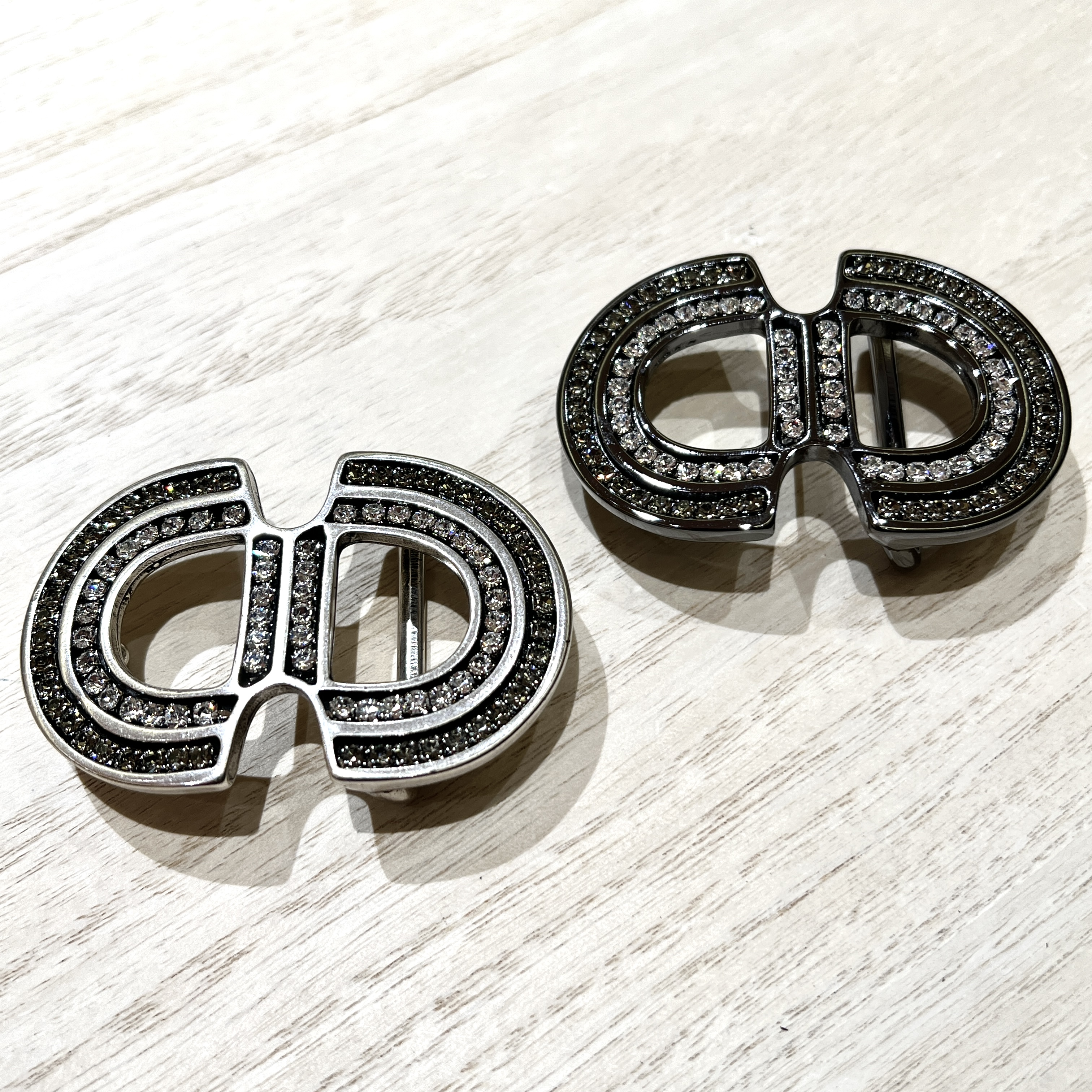 DOUBLE C CRYSTAL ENCRUSTED BUCKLE 40MM